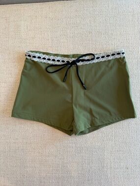 With Jean Olive Green Lace-Trim Women’s Shorts
